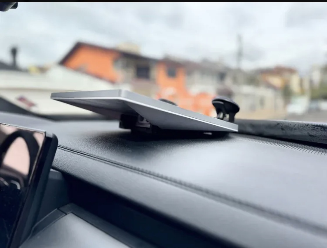 Instalação veicular — Starlink Mini